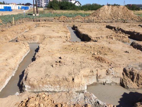 Fundament 'chudziak' budynek A
